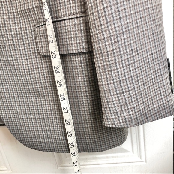 Hart Schafner Marx mens’ plaid suit jacket. - Picture 12 of 12